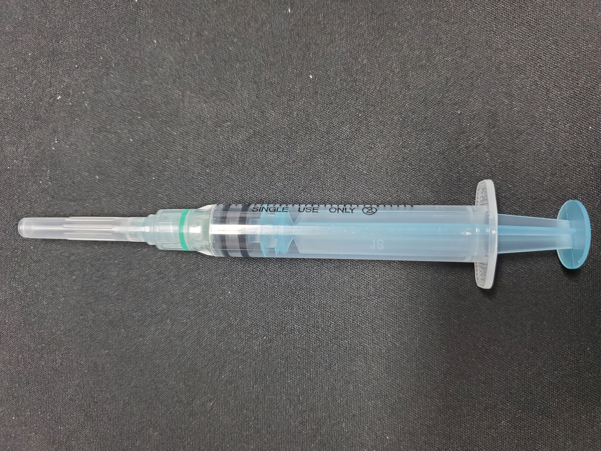 Safety-Syringe-5cc-01.jpg